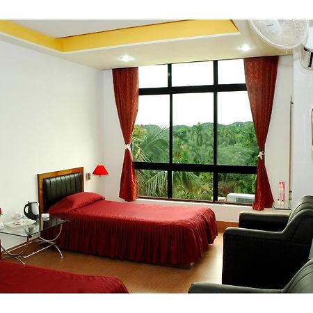 Alipur Duar Hotel Dooars Mountain מראה חיצוני תמונה