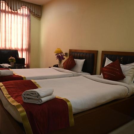 Alipur Duar Hotel Dooars Mountain מראה חיצוני תמונה