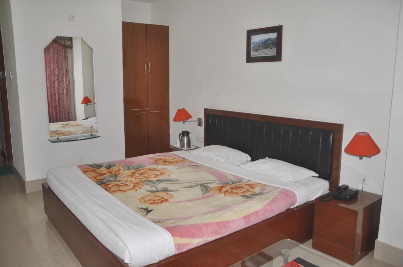 Alipur Duar Hotel Dooars Mountain מראה חיצוני תמונה