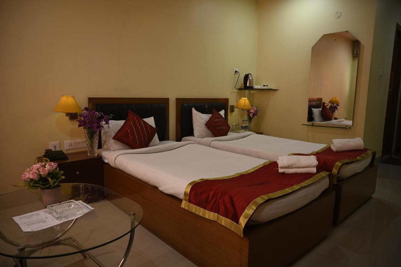 Alipur Duar Hotel Dooars Mountain מראה חיצוני תמונה