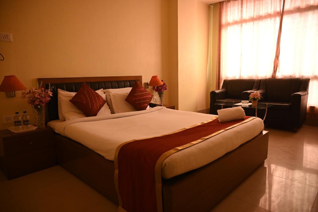 Alipur Duar Hotel Dooars Mountain מראה חיצוני תמונה
