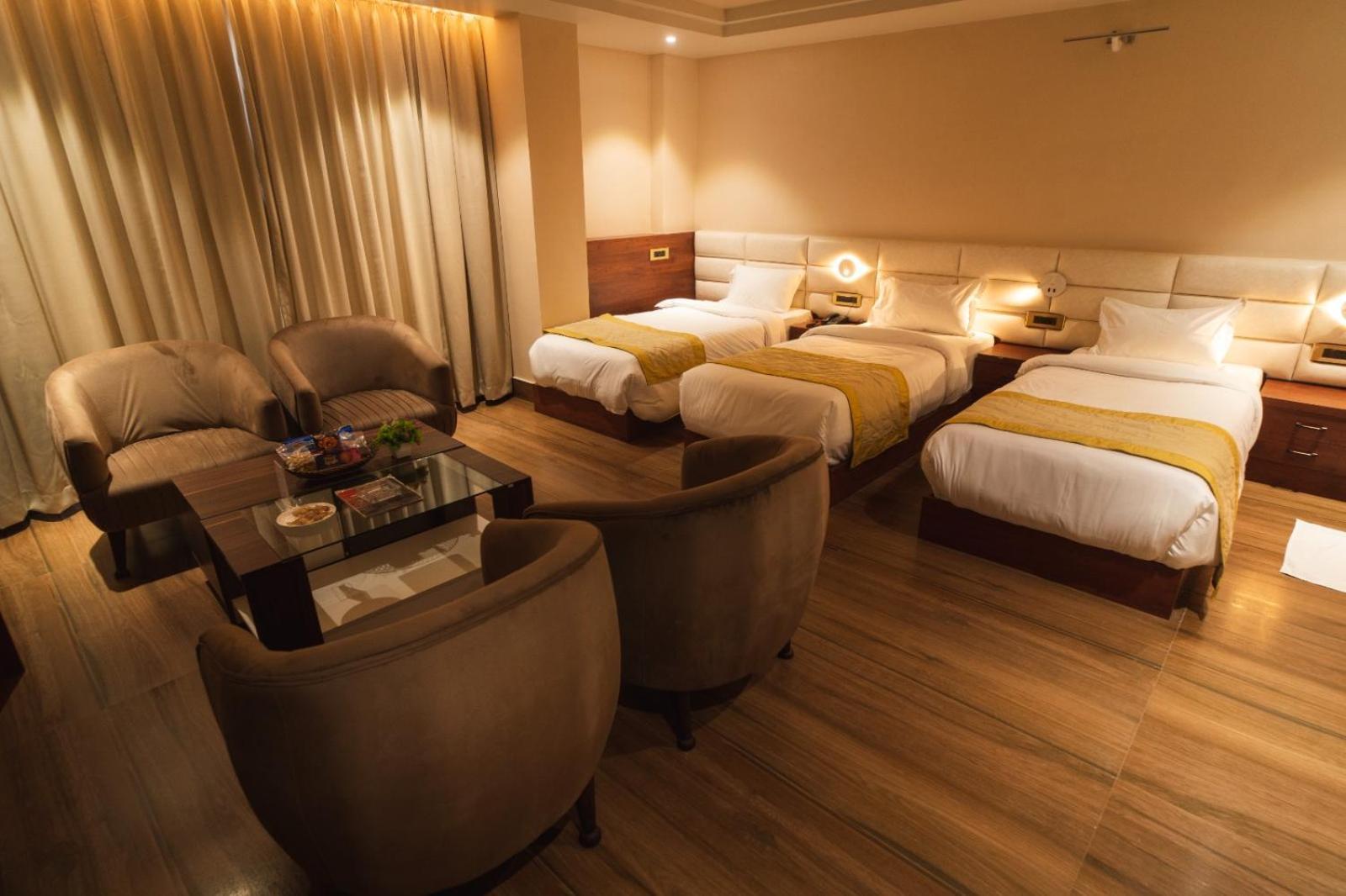 Alipur Duar Hotel Dooars Mountain מראה חיצוני תמונה